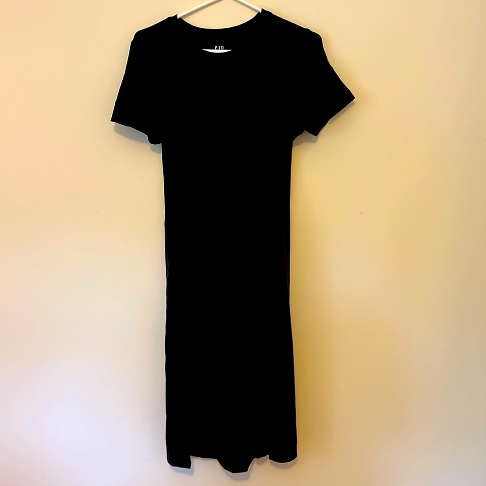 NWOT Black Gap belted maternity tshirt dress, size M